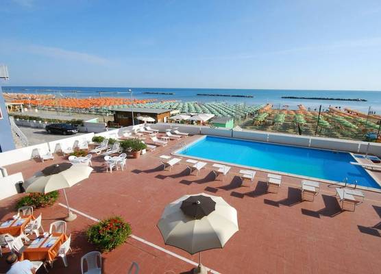 Hotel Embassy 1