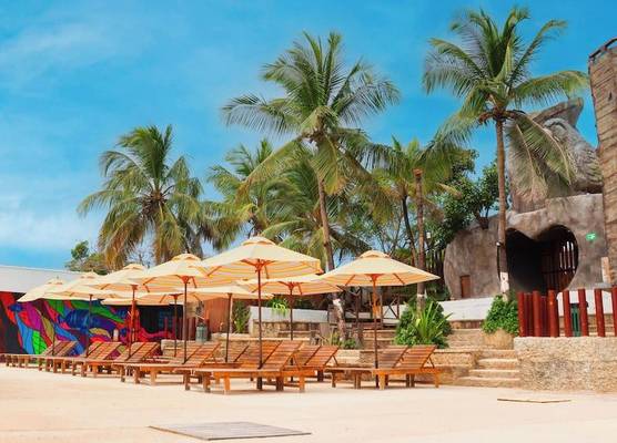 Hotel Blue Cove by On vacation 1