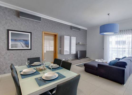 Seaview Apartment In Fort Cambridge, Sliema by Buena Vista 1