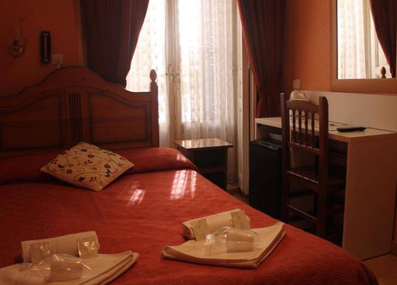 Hostal Comercial 1