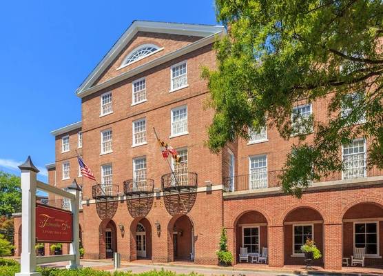 The Tidewater Inn 1