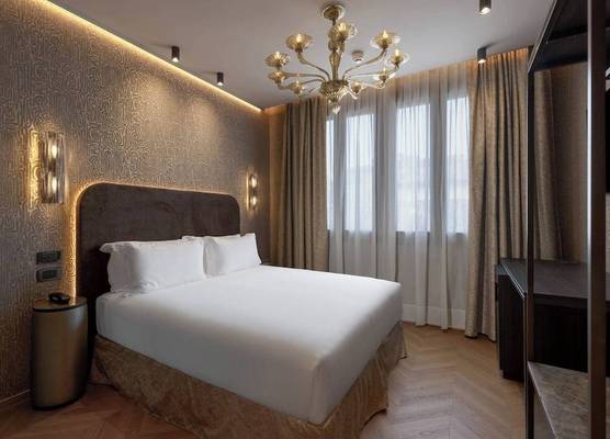 Hotel Atmosphere 1