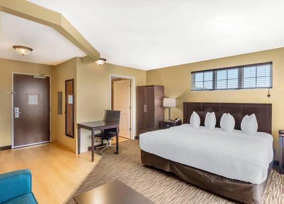 MainStay Suites Jacksonville near Camp Lejeune 1