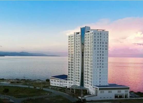 Arterra Hotel and Resort 1