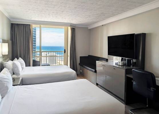 Novotel Surfers Paradise 1