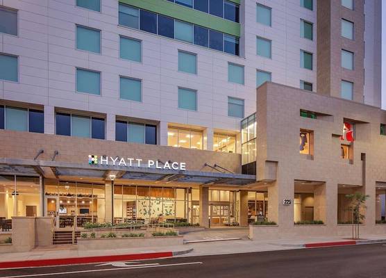 Hyatt Place Glendale/Los Angeles 1