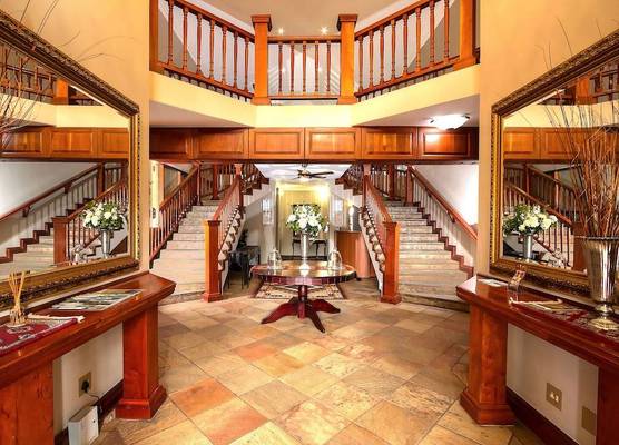Leopardsong Manor 1