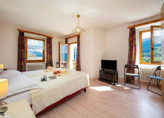 Casa Silvia Ski in - Happy Rentals 1