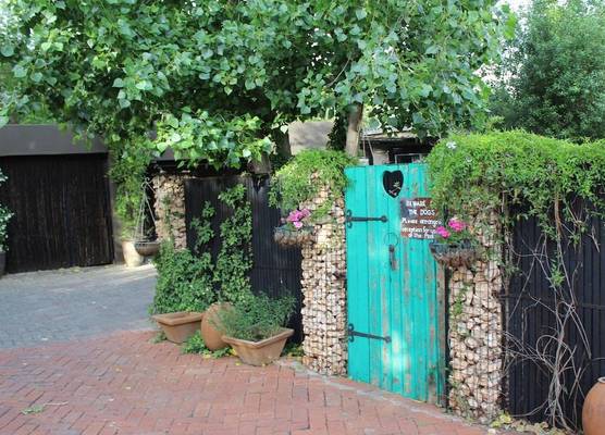 Cottonwood Guesthouse Bloemfontein 1