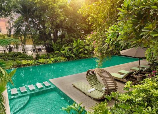 An Lam Retreats Saigon River 1