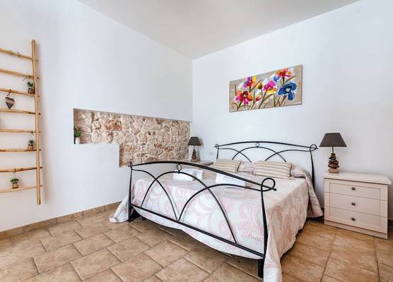 Helios Room 1