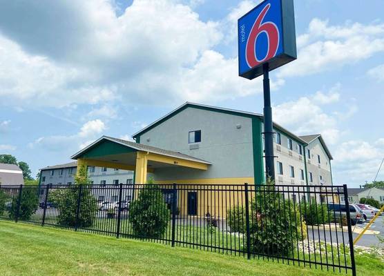 Motel 6 Lancaster, PA 1