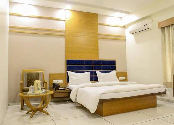 Hotel Apex Inn 1