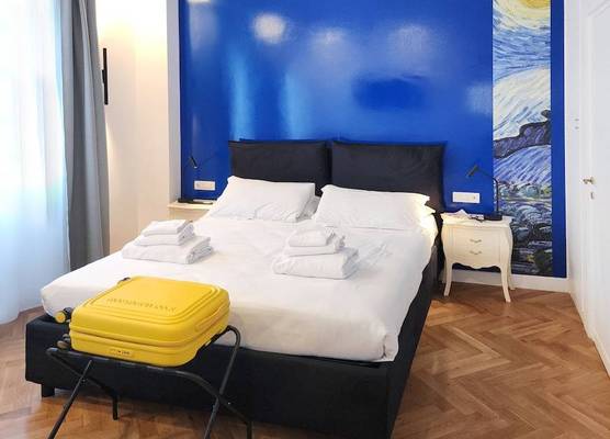 Prisma Rooms 1