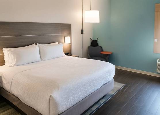 Holiday Inn Express MYRTLE BEACH-BROADWAY@THE BCH by IHG 1