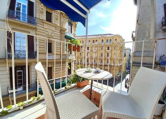 B&B Quattro Palazzi Napoli Centro 1