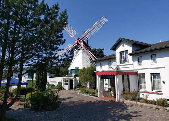 Der Mühlenhof 1