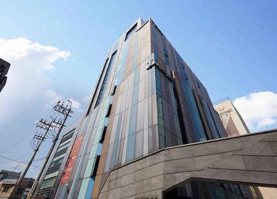 Tria Business & Boutique Hotel 1