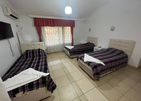 Happy Nur Hotel 1