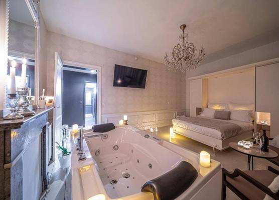 Maison Noppius - Love Hotel 1