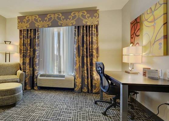 Holiday Inn Express & Suites GONZALES by IHG 1