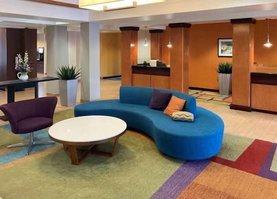 Comfort Inn & Suites Ankeny - Des Moines 1