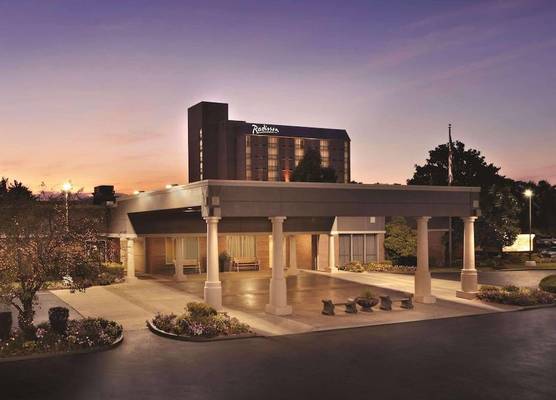 Radisson Hotel Louisville North 1