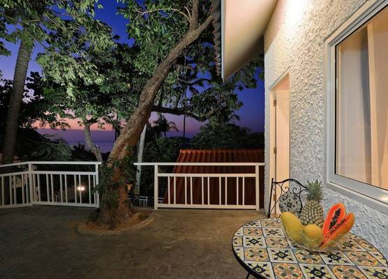 Kata White Villas 1