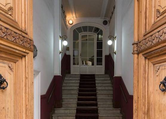 Hostal Lesseps 1