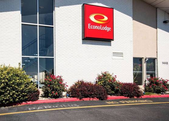 Econo Lodge 1