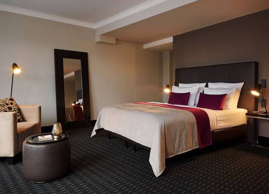 Boston Hotel HH 1