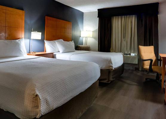 American Inn Suites 1