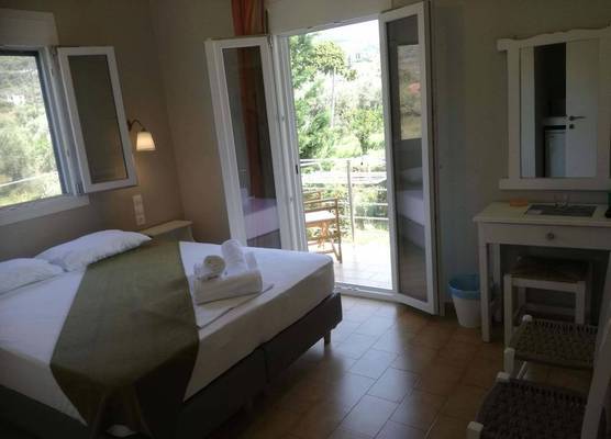 Rastoni Guest House Skopelos 1