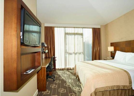 Wyndham Garden Chinatown 1
