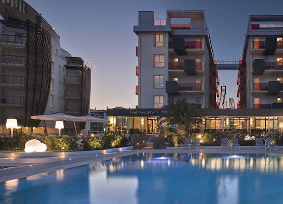 Hotel Orient & Pacific 1
