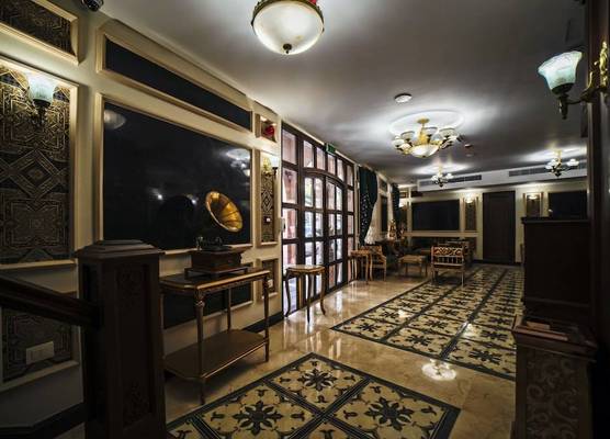 Khan Khediwe Hotel 1