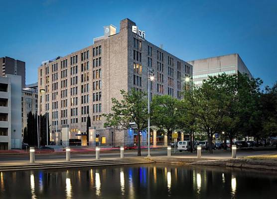 Aloft by Marriott Dallas Downtown 1