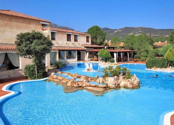 Colonna Hotel Du Golf 1