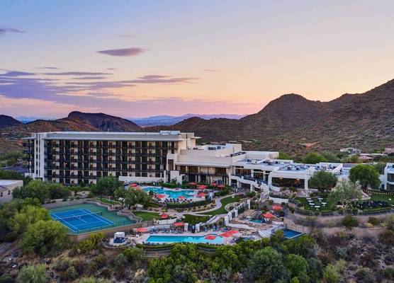 ADERO Scottsdale Resort, Autograph Collection 1