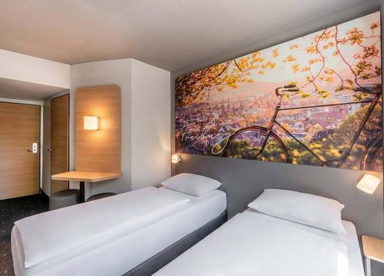 B&B HOTEL Freiburg-West 1