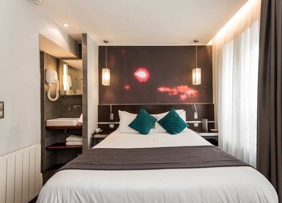 Hôtel Lumières Montmartre Paris 1