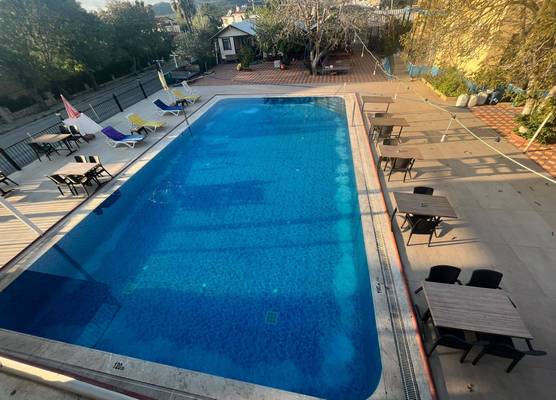 Happy Nur Hotel 1