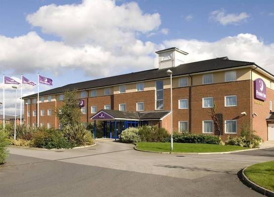 Premier Inn Wakefield South - M1 Jct39 1