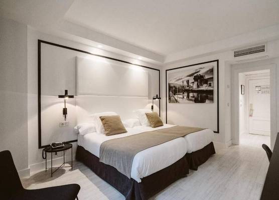 Hotel ILUNION Abando Bilbao 1