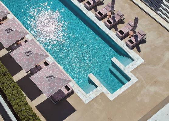 Tzanis Resort 1