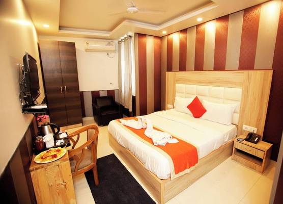 The Lohmod Hotel Delhi Airport 1