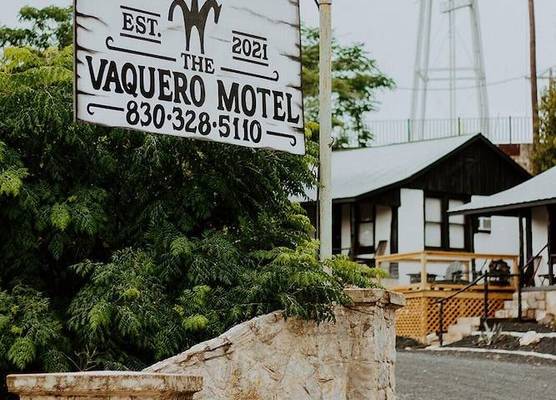 THE VAQUERO MOTEL 1