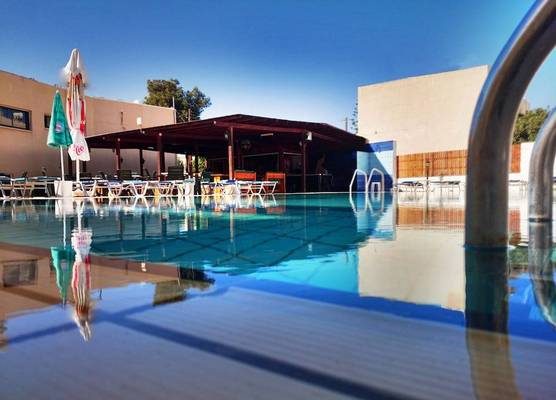 Florea Hotel Apartments 1