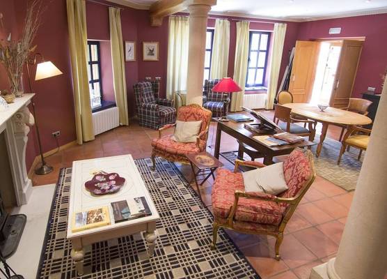 Hotel Sara De Ur 1