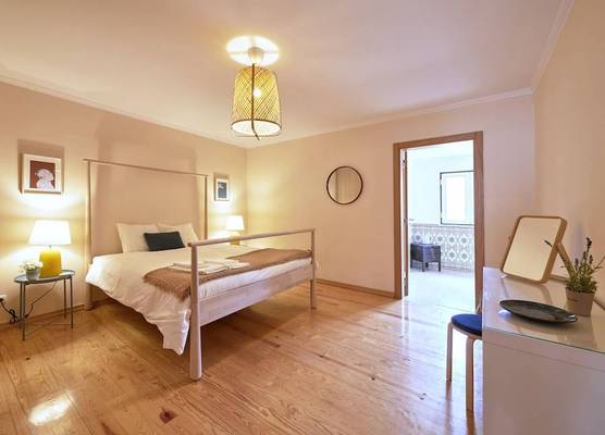 Renovated and Spacious Duplex Apartment With Patio, By TimeCooler 1
